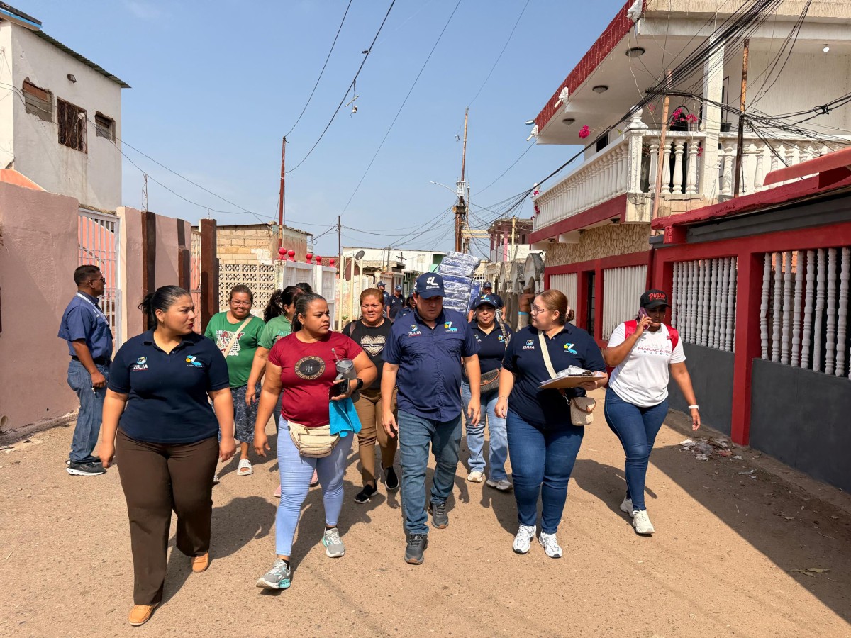 GOBIERNO DEL ZULIA ENTREGÓ AYUDAS SOCIALES EN SANTA ROSA DE AGUA