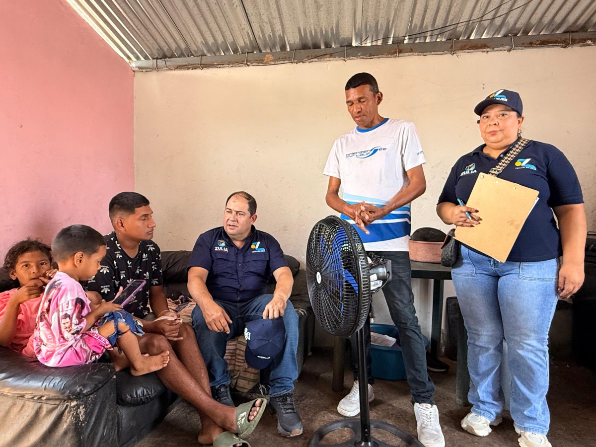 GOBIERNO DEL ZULIA ENTREGÓ AYUDAS SOCIALES EN SANTA ROSA DE AGUA